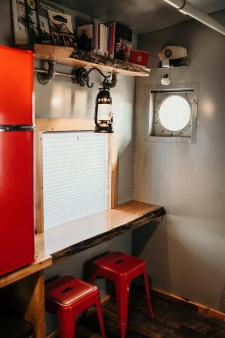 فيلا Bourbon Trail: Caboose On The Farm Lawrenceburg المظهر الخارجي الصورة